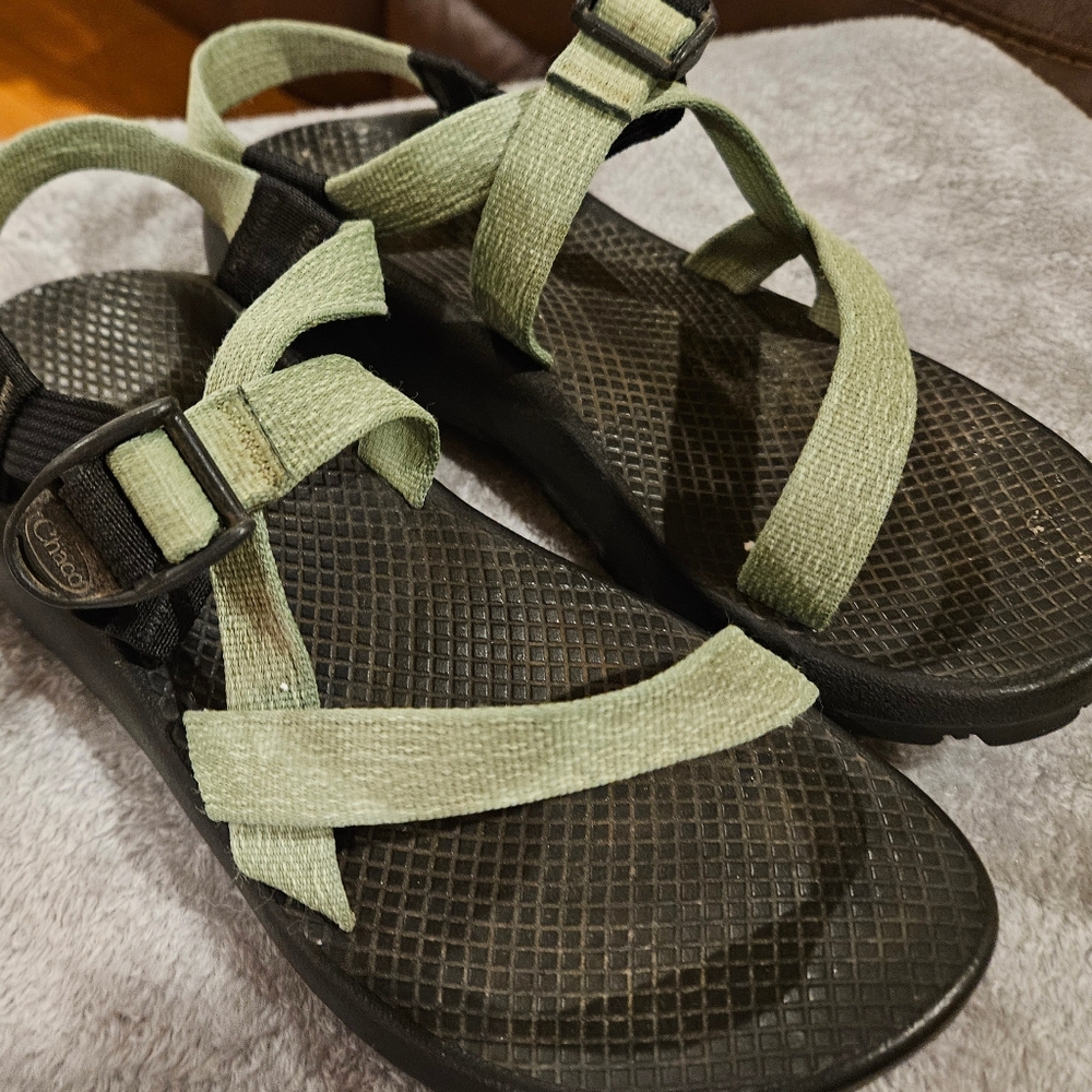 Not Fpr Sale haco Women's Green and Black Sandals